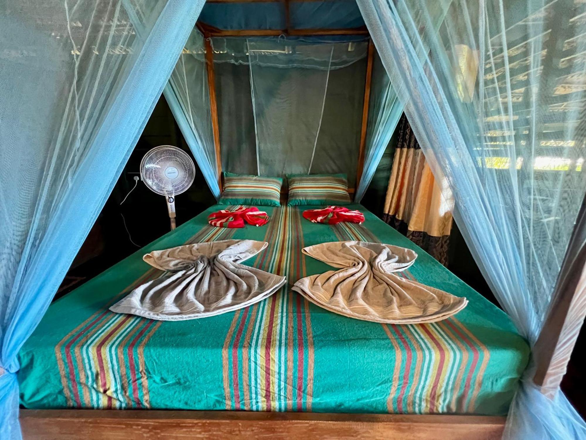 Lake Face Cabana 티사마하라마 외부 사진